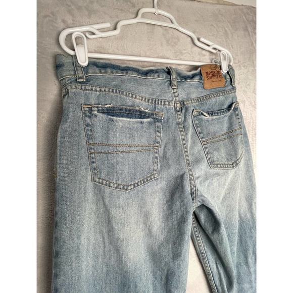 Mossimo  mens 32x30 jeans blue distressed relaxed fit - Picture 8 of 13